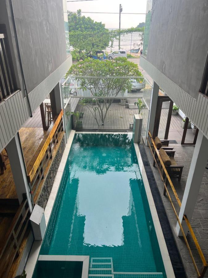 O2 Weligama Hotel & Spa Bagian luar foto