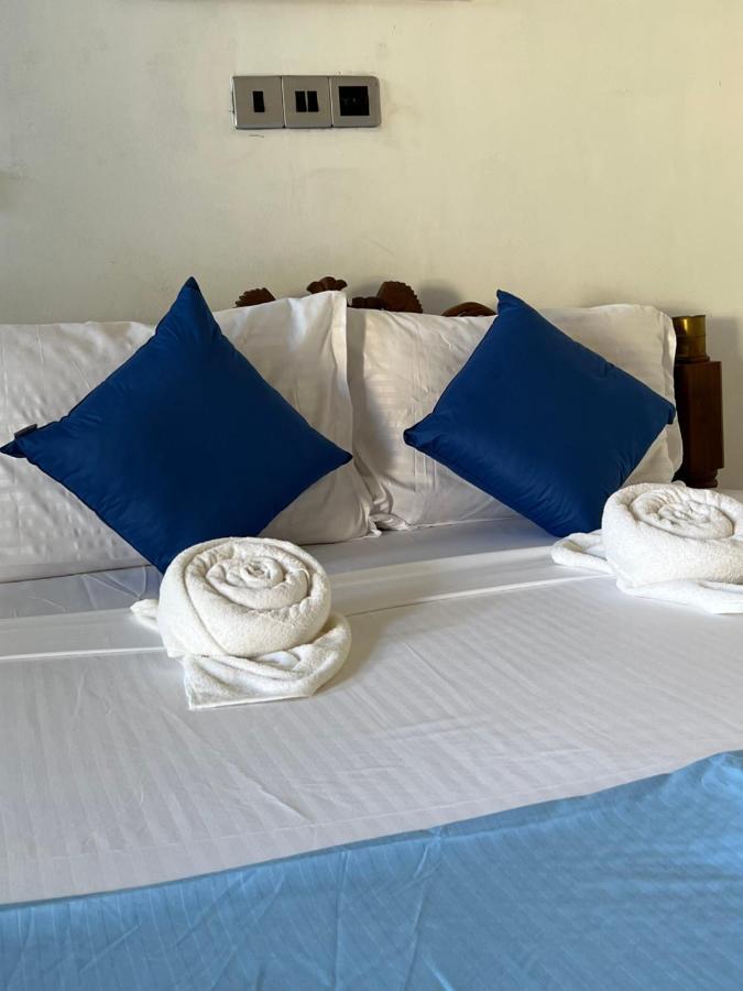 O2 Weligama Hotel & Spa Bagian luar foto