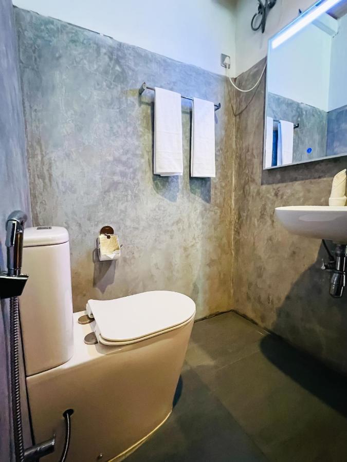O2 Weligama Hotel & Spa Bagian luar foto