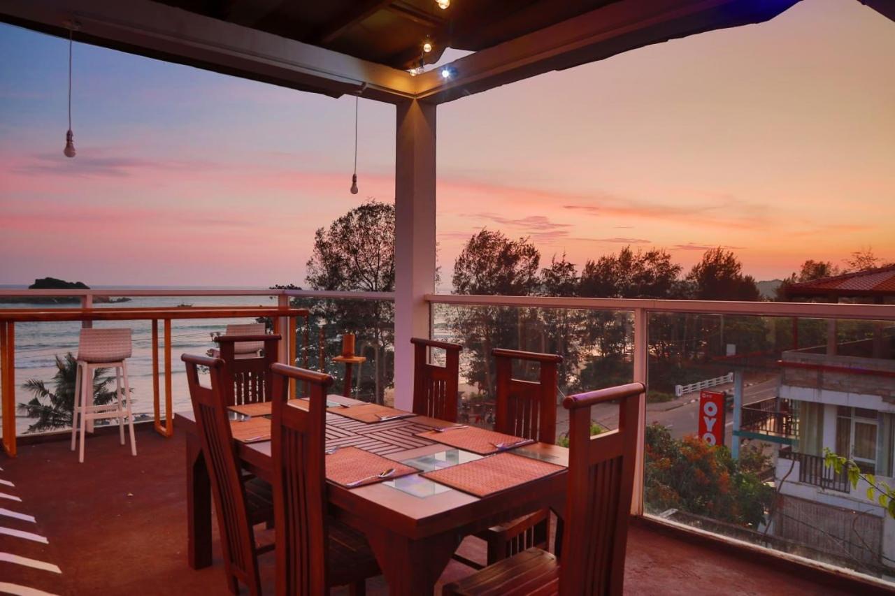 O2 Weligama Hotel & Spa Bagian luar foto